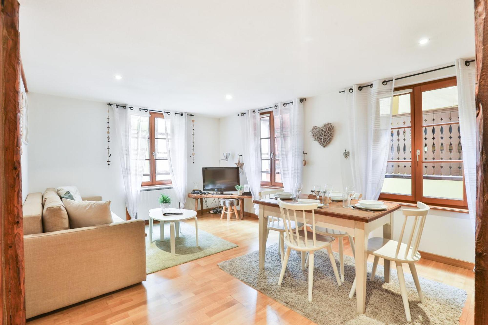 Gite "La Maison Jaune" A Kaysersberg Avec Garage Exterior foto